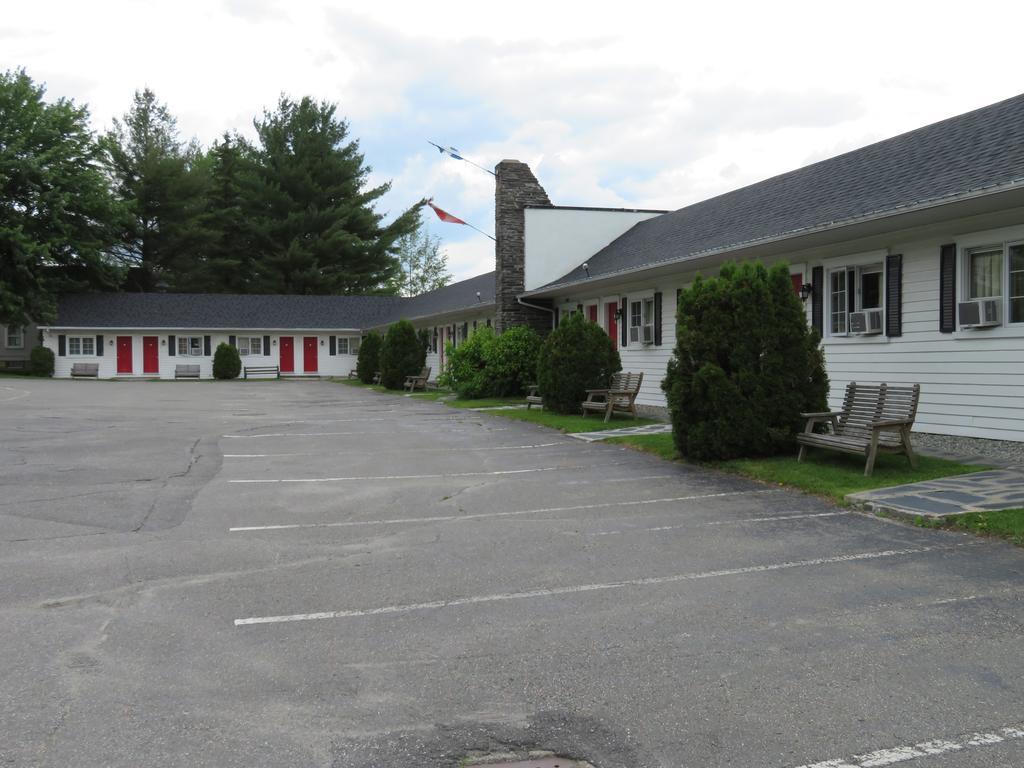 Motel & Hotel La Paysanne Sherbrooke Exterior photo